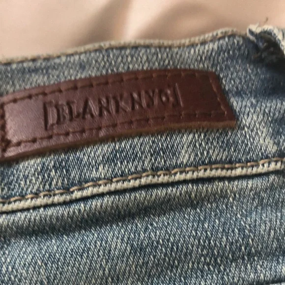 NWT BlankNYC Light Rinse Distressed Jeans Bright Pink Striping Sz 30 - Picture 7 of 8